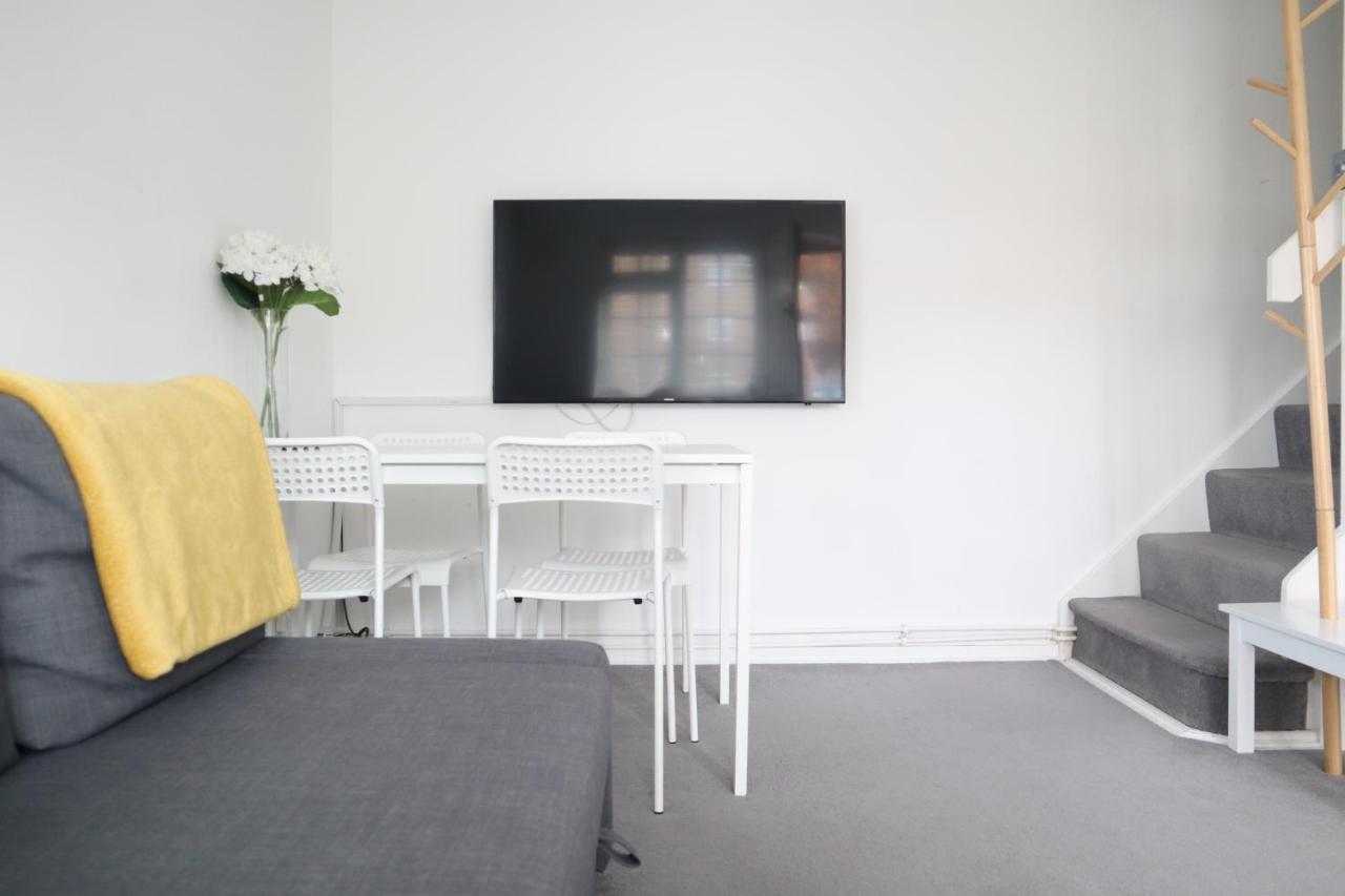 Twelve Thirty Serviced Apartments - Balham ロンドン エクステリア 写真